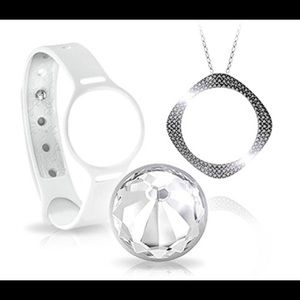 Misfit Shine Swarovski Tracker, Vio Pendant